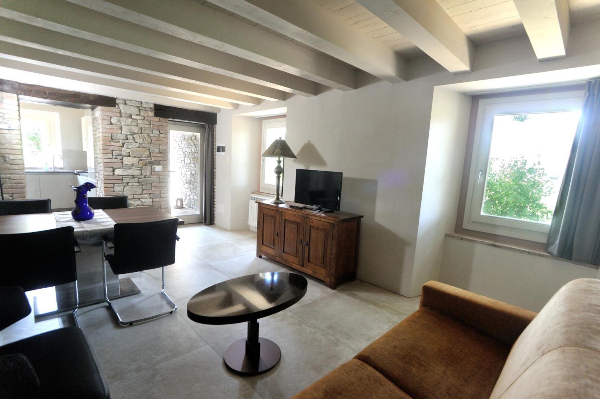 Borgo Stanzano Aparthotel Zocca Bagian luar foto